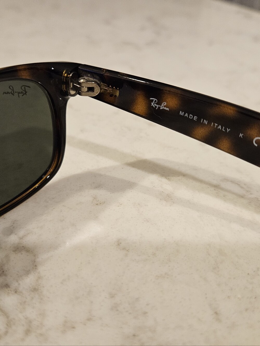 Ray-Ban New Wayfarer RB2132 52mm Tortoise Sunglasses with Green Lenses - Picture 6 of 12